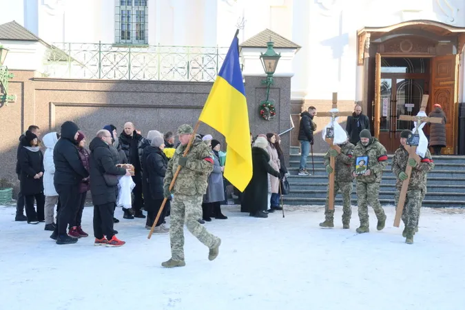 У Луцьку пропрощалися з воїнами Андрієм Максименком та Віталієм Куделею