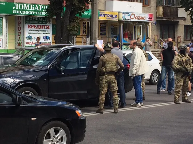 У Луцьку СБУ затримала керівника «Варти порядку» Олександра Тиводара (фото, відео)