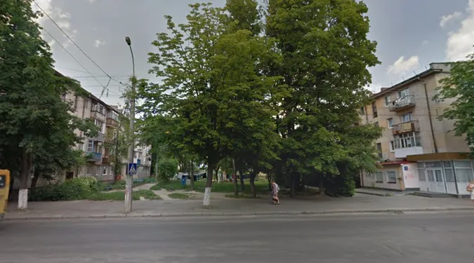 Двір на Грушевського в Луцьку відремонтують за 1,2 млн грн