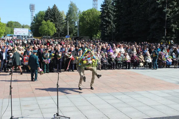 Ніколи знову: у Луцьку вшанували пам'ять жертв Другої світової війни (фото)
