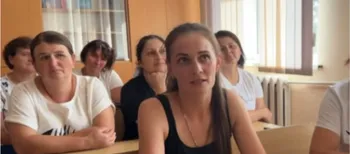 Зібрали говорити про водопровід, а «закрили» школу: у селі на Рівненщині – скандал (відео)