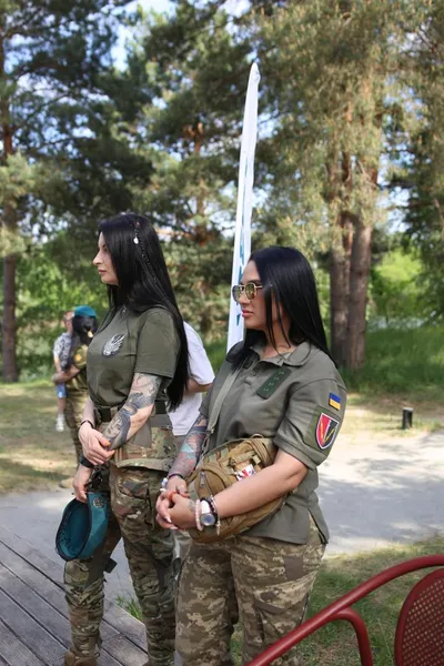 Сергій «Волина» Волинський продовжує допомагати морпіхам навіть у полоні (фото)