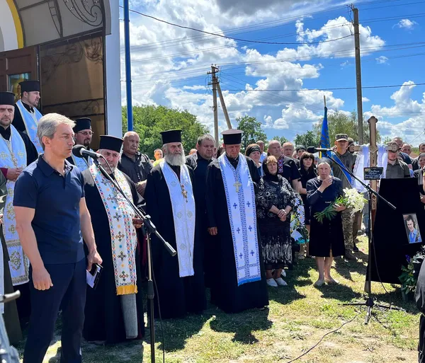 На Ковельщині попрощалися із загиблим на війні Петром Богданом (фото)