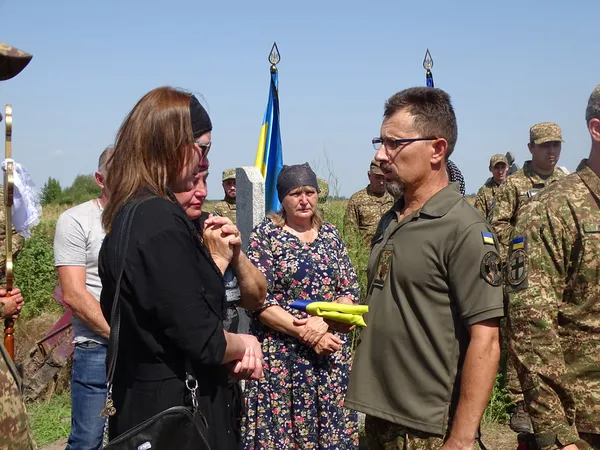 Воював, попри проблеми зі здоров'ям: на Турійщині попрощалися з Сергієм Омелянчуком (фото)