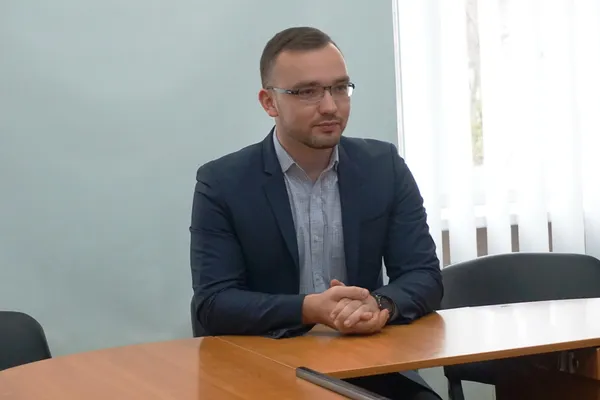 Владислав Троць