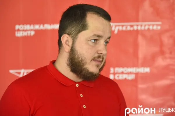 У Луцьку пенсіонери дивилися зворушливий фільм «Король Лев» (фото)