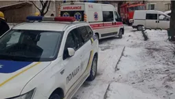 Ледь не вчаділи: на виклик у Нововолинську з'їхалися усі служби (фото)