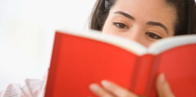 Уряд нарешті затвердив програму книжкових сертифікатів на повноліття