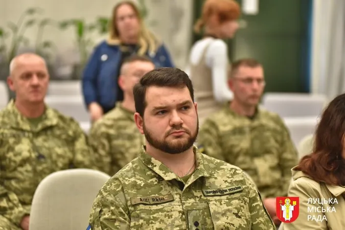 У Луцьку захисникам вручили державні нагороди та відзнаки міського голови (фото)