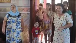 «То моє лічне»: на Волині дружина священника УПЦ МП прийшла забирати ікону з храму (відео)