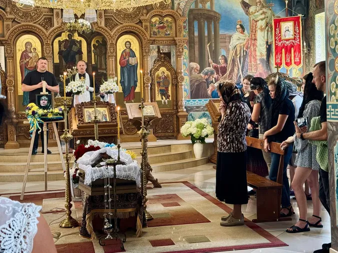 У Нововолинську попрощалися із захисником Михайлом Лисом (фото)
