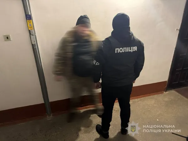Спецоперація під Луцьком: поліція «на гарячому» взяла групу крадіїв з мільйонною здобиччю (фото)