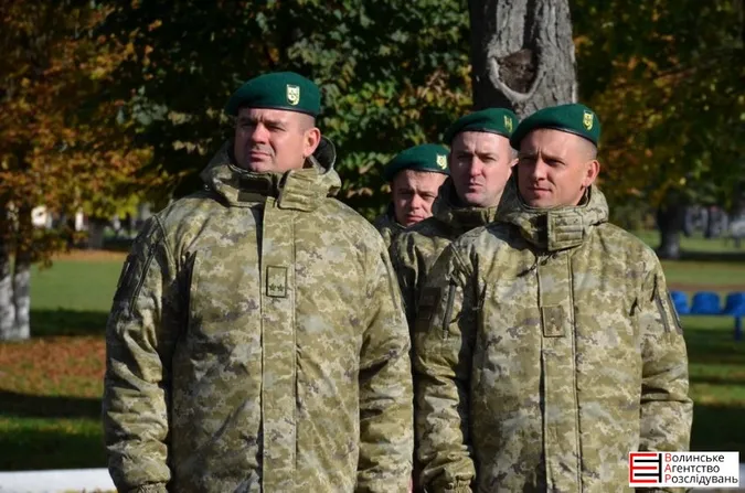 Як у Луцьку прикордонники святкують день Захисника України (фото)