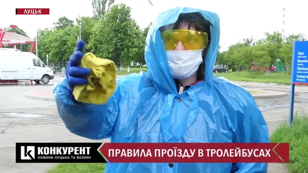 Без пенсіонерів і в масках: нові правила проїзду в луцьких тролейбусах (відео)