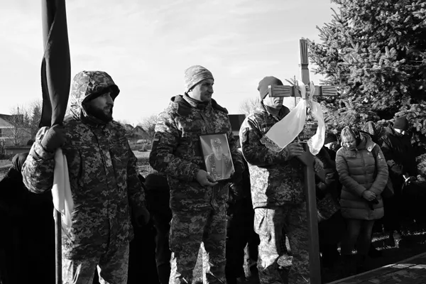 У Луцьку в останню дорогу провели воїна Сергія Кізима (фото)