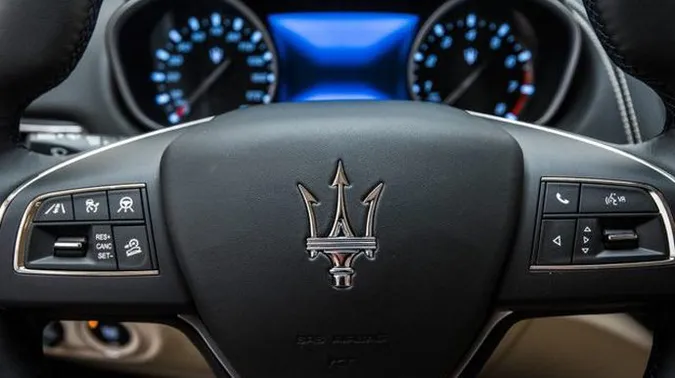 На Волині власники елітних авто поповнили бюджети 3,5 мільйона гривень
