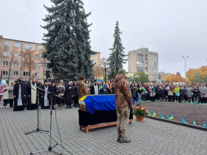 У Ковелі попрощалися із загиблим воїном Валерієм Степанюком (фото)