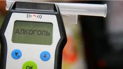 Рух без фар і проїзд на червоне: у Луцьку викрили п'яних водіїв (фото)