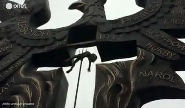 Дитина на вилах: у Польщі планують встановити пам'ятник Волинській трагедії (фото)