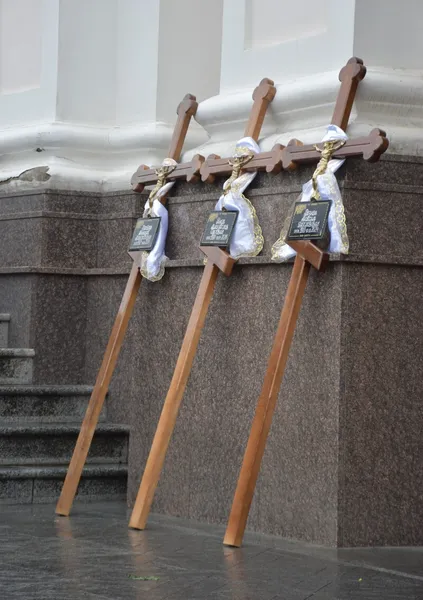 Навіки додому: Луцьк попрощався з трьома захисниками України Геннадієм Кравчуком, Максимом Возняком, Владиславом Гіндою