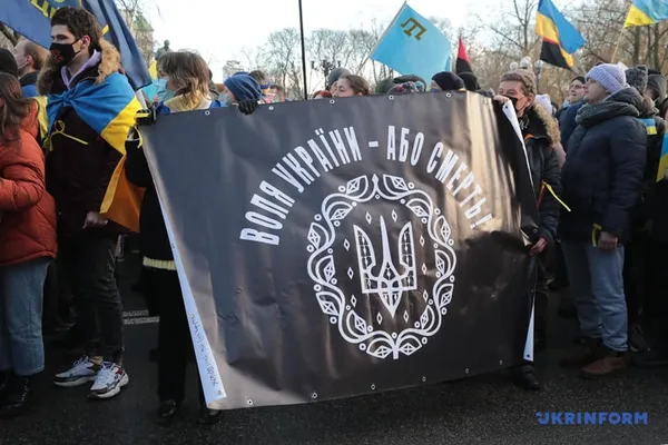 У Києві активісти вийшли на марш проти російської агресії