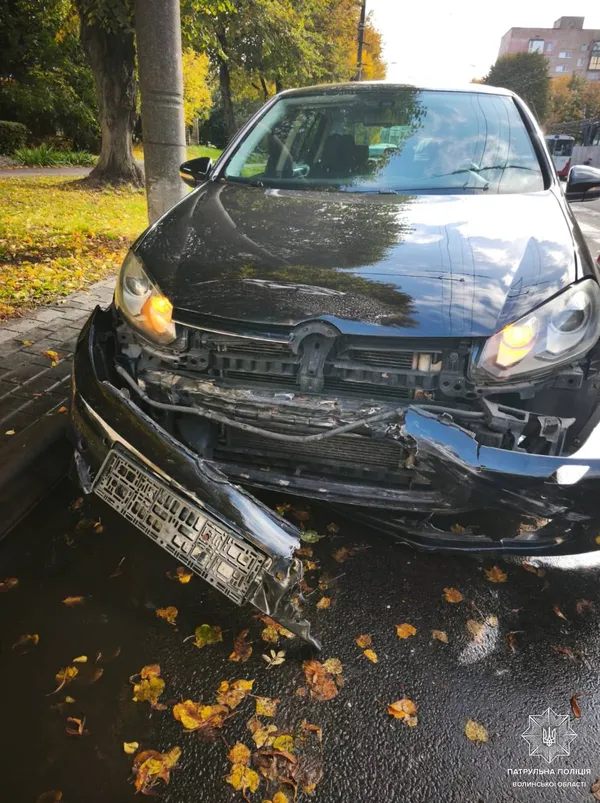 На проспекті Молоді у Луцьку не розминулися три автівки (фото)