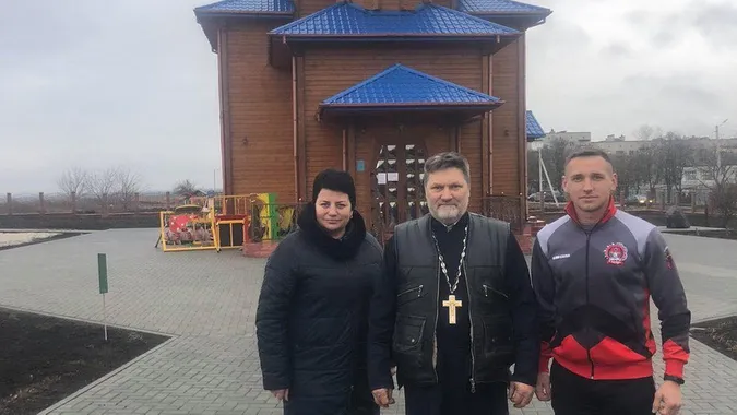 Волинських волонтерів зі смаколиками бійці «Світязя» зустріли борщем (фото)