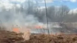 На Волині люди ледь не спалили залізничну колію (відео)