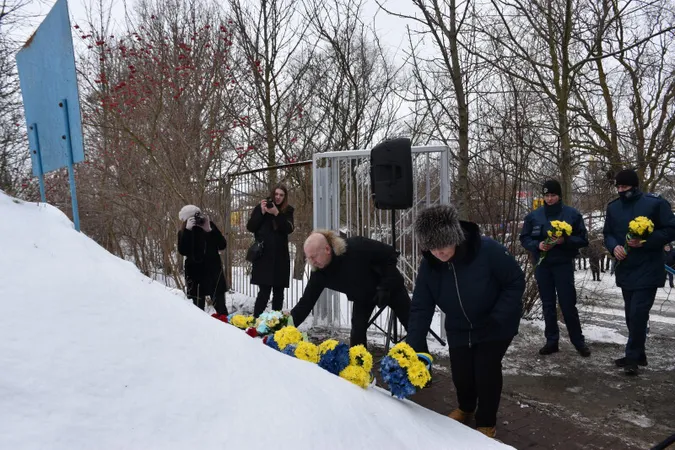 Битва під Крутами: в Луцьку вшанували пам’ять Героїв (фото)