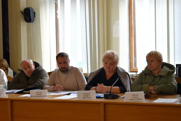 Укриття, система оповіщення та «тривожні кнопки» у закладах освіти: голова ОДА Іван Рудницький провів велику нараду