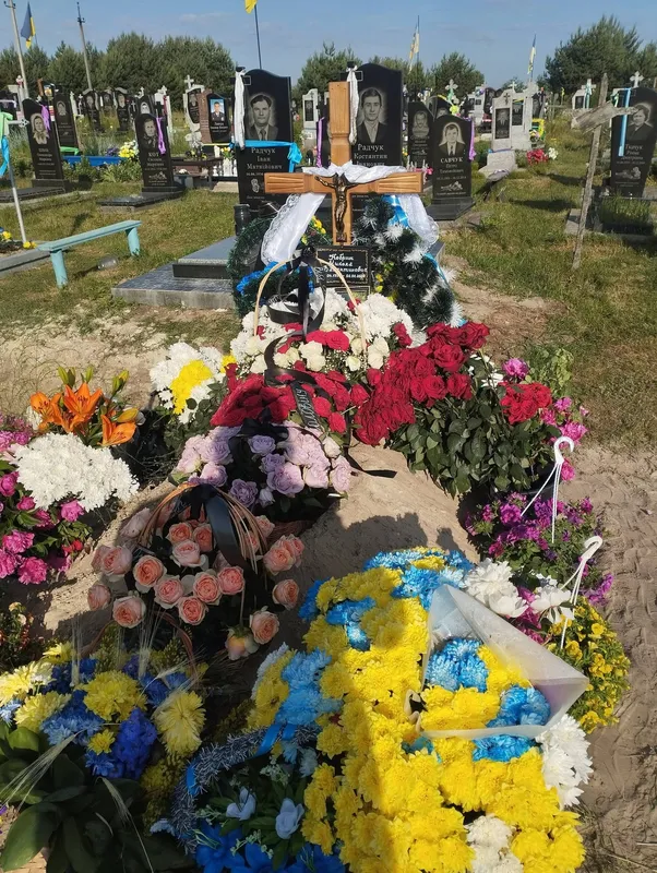 На Волині попрощалися з молодими Героями Сергєм Сміховським та Миколою Кобриною (фото)