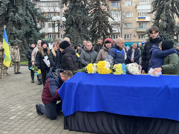 Пів року вважався зниклим: Ковель попрощався з полеглим захисником Юрієм Данилюком (фото)