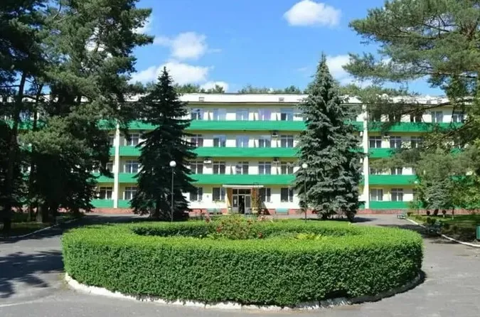 Від популярного курорту до сучасного оздоровчого комплексу: як працює легендарний санаторій «Лісова пісня» на Волині