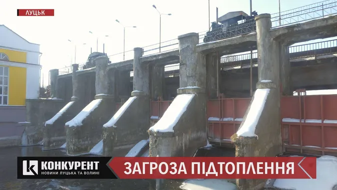 «Якщо рване, затопить зо 20 населених пунктів»: гребля на Хрінницькому водосховищі тріщить по швах (відео)
