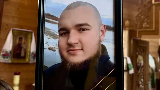На Волині попрощалися з 28-річним захисником Андрієм Лавренюком (фото)