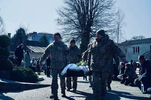 У Володимирі попрощалися із 47-річним захисником Русланом Поповичем (фото)