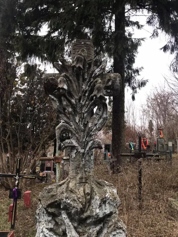 Цвинтар, радянський модернізм і трохи заздрості: Луцьк очима туристки (фото)