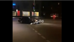 У центрі Луцька вночі дрифтував BMW (відео)