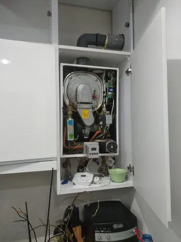 У Нововолинську газом отруїлися мешканці квартири і медики, які прибули на виклик