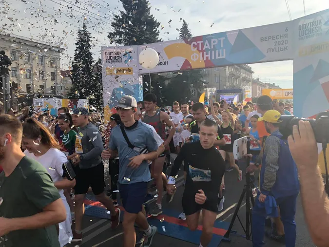 У Луцьку стартував ювілейний півмарафон (фото)