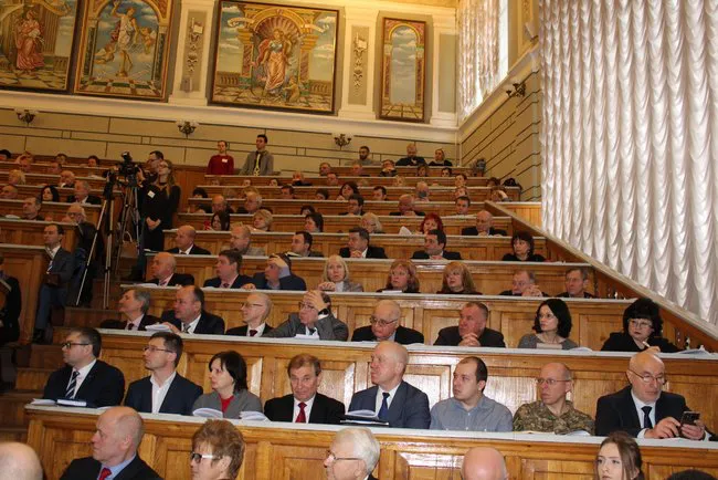 Ректорів посунуть, вартість навчання збільшать: як зміниться вища освіта в Україні