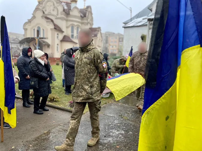 Зупинилось серце: на Волині провели в останню путь захисницю Ольгу Кулікову (фото)