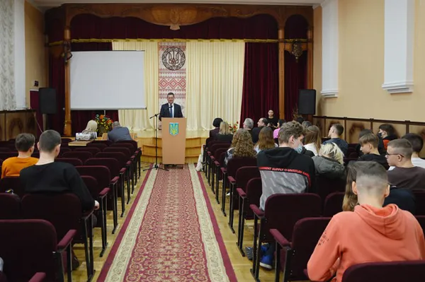Бути лісівником – модно: Кватирко зустрівся із волинськими школярами (фото)