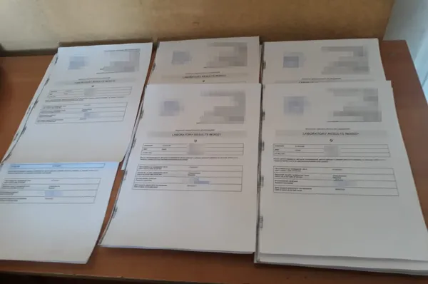 Луцькі прикордонники не пустили в Україну 35 білорусів з підробленими ПЛР-тестами (фото)