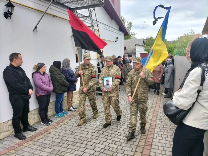 На Волині попрощалися із захисником Сергієм Богуцьким (фото)