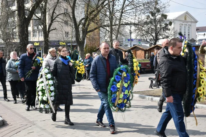 Загинув на Донеччині: у Луцьку попрощалися з Андрієм Залозним (фото)