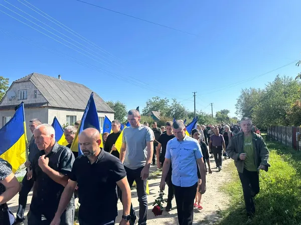 На Волині попрощалися із загиблим захисником Василем Павловичем