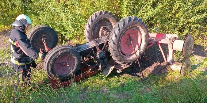 У Луцькому районі п'яний тракторист «зарулив» у кювет