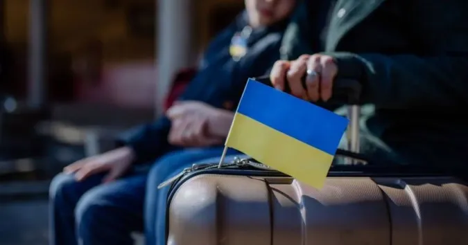 Українські біженці масово виїжджають із однієї з країн ЄС