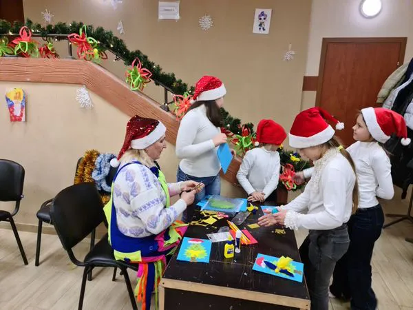 У Липинах в укритті запрацювала «Майстерня Святого Миколая» (фото)
